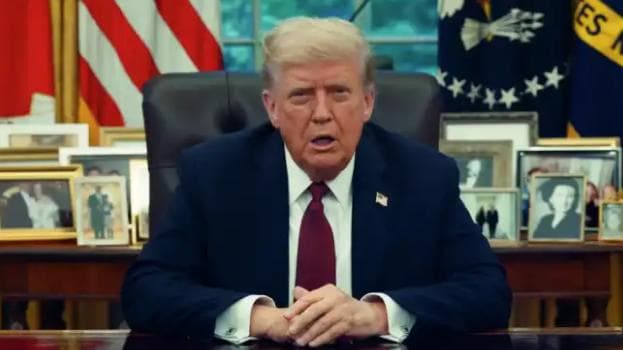 Trump ameaça destruir ponte ou usina por cada navio atacado em Ormuz