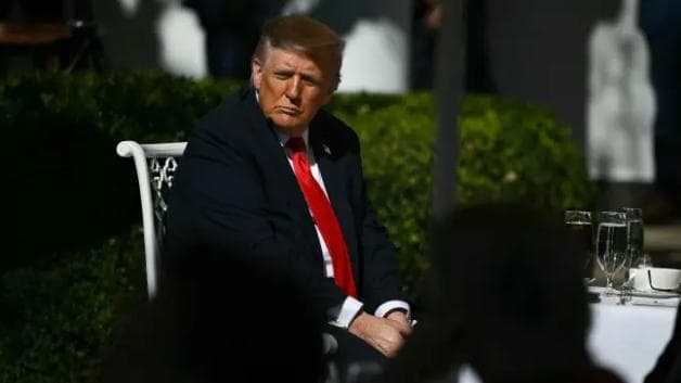 Estados Unidos atacam Irã pela 13ª noite e Trump rejeita cessar-fogo