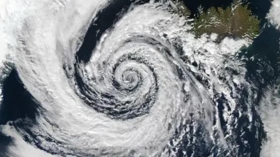 Ciclone-bomba avança pelo Brasil e coloca seis estados em alerta para ventos de até 100 km/h